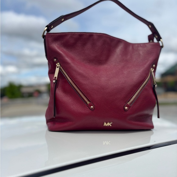 Michael Kors Scarlett Red Leather Evie Shoulder Bag- Beautiful! - Picture 13 of 13